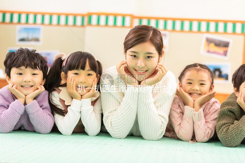 扒一扒醫(yī)生暗示雙胞胎性別行話,出現這些字眼說明是龍鳳胎